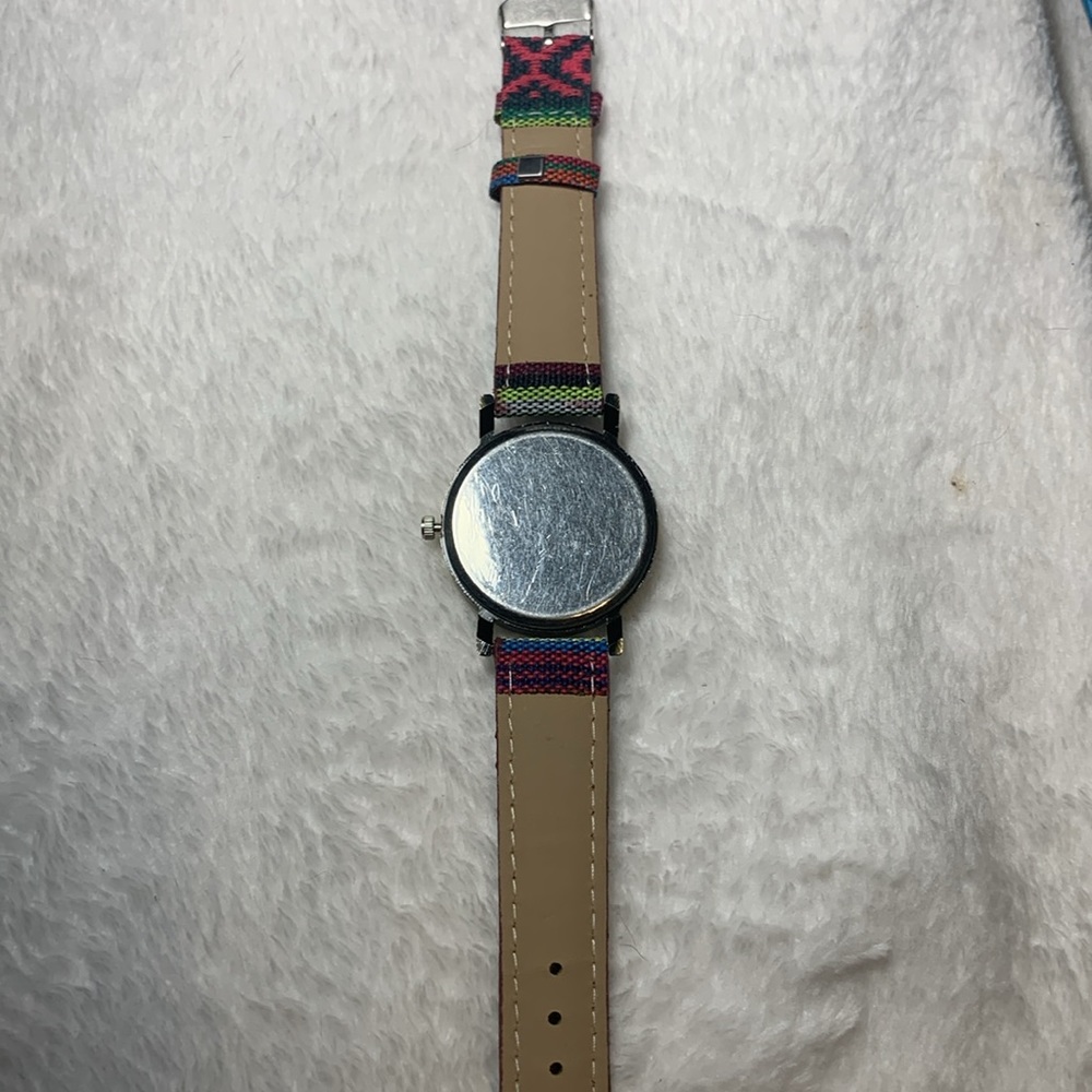 ⌚️ Beautiful Multicolor Watch - Picture 2 of 2